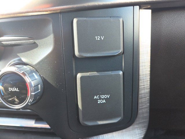 Used 2022 Ford F150 King Ranch w/ Equipment Group 601A High AWD/4WD image 36