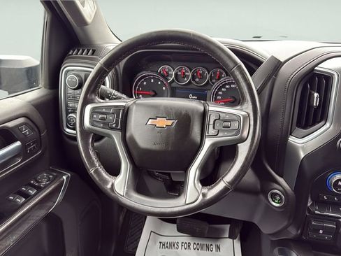 Used 2022 Chevrolet Silverado 2500 LTZ w/ LTZ Convenience Package image 16