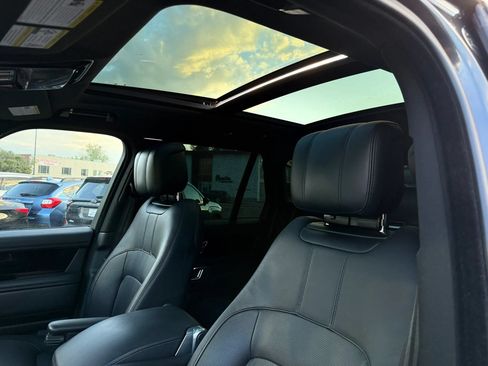 Used 2018 Land Rover Range Rover HSE AWD/4WD image 14