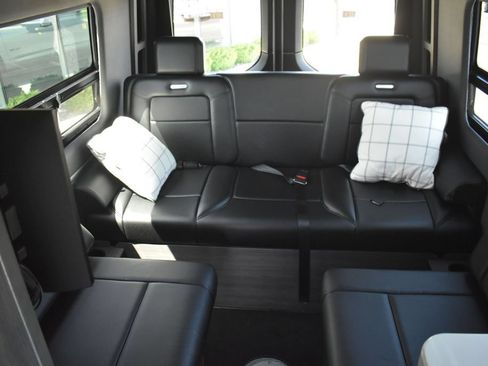 Used 2022 Mercedes-Benz Sprinter 3500 image 45