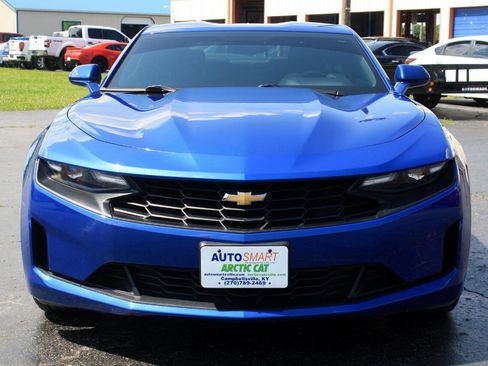 Used 2021 Chevrolet Camaro LT image 2