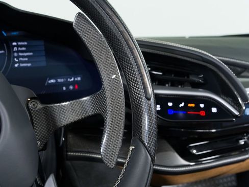 Used 2025 Ferrari SF90 Spider image 36