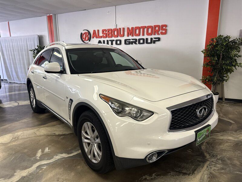 Used 2017 INFINITI QX70 AWD w/ Premium Package image 1