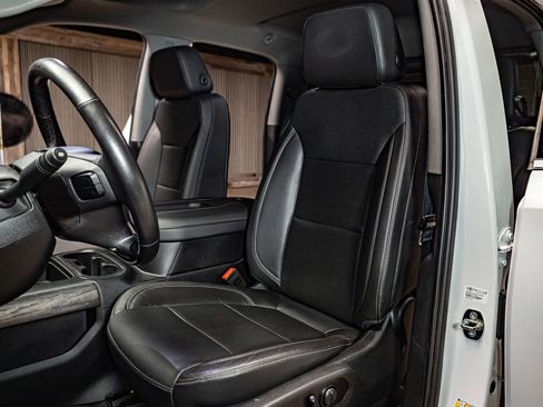 Used 2020 Chevrolet Silverado 1500 LTZ w/ LTZ Plus Package image 19