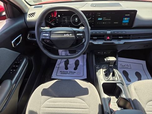 Used 2025 Kia K4 EX FWD image 13