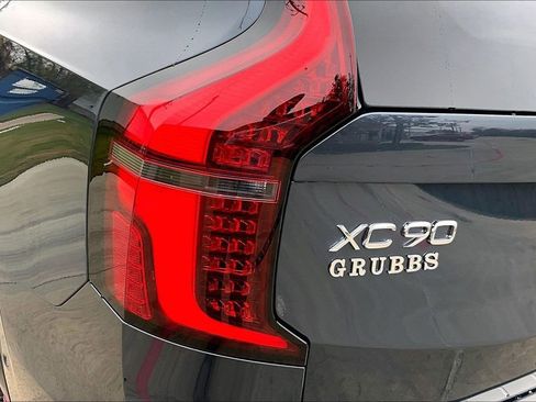 New 2026 Volvo XC90 T8 Ultra w/ Protection Package Premier AWD/4WD image 43