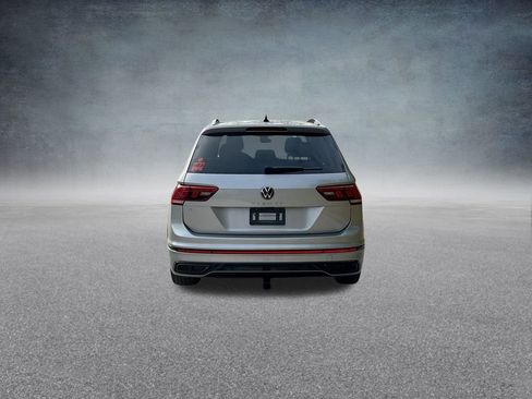 Used 2023 Volkswagen Tiguan SE R-Line image 7