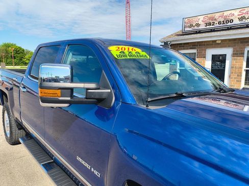 Used 2016 Chevrolet Silverado 2500 LTZ w/ LTZ Plus Package AWD/4WD image 4