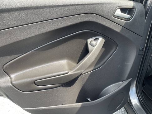 Used 2014 Ford Escape SE FWD image 19