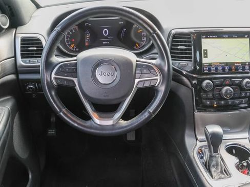 Used 2022 Jeep Grand Cherokee Laredo X AWD/4WD image 19