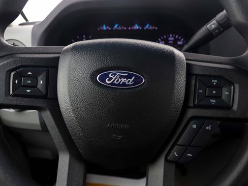 Used 2022 Ford E-350 and Econoline 350 Super Duty w/ Power Windows & Locks Group image 19