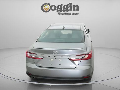 New 2026 Toyota Camry SE FWD image 14