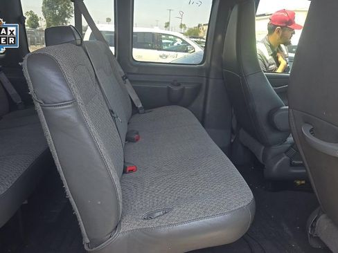 Used 2025 Chevrolet Express 3500 LT w/ LT Preferred Equipment Group RWD image 14