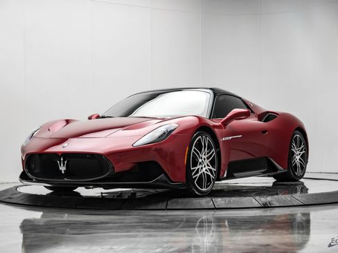 Used 2023 Maserati MC20 Spyder RWD image 4