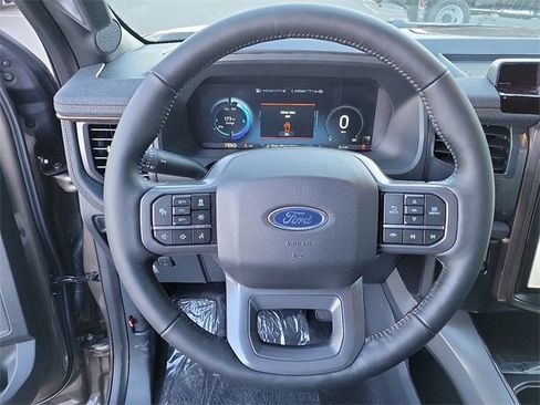 New 2023 Ford F150 Lightning Lariat image 9