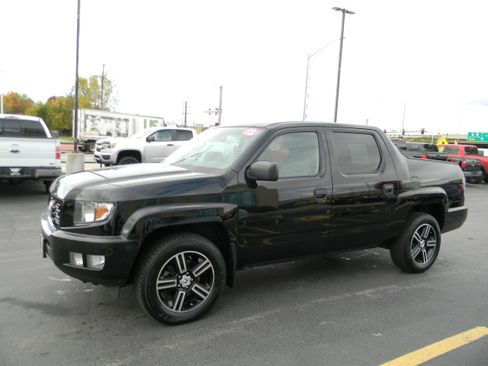 Used 2014 Honda Ridgeline Sport image 3