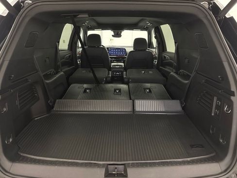 Used 2024 Chevrolet Traverse RS AWD/4WD image 8