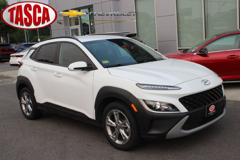 Used 2023 Hyundai Kona SEL w/ Cargo Package AWD/4WD image 1