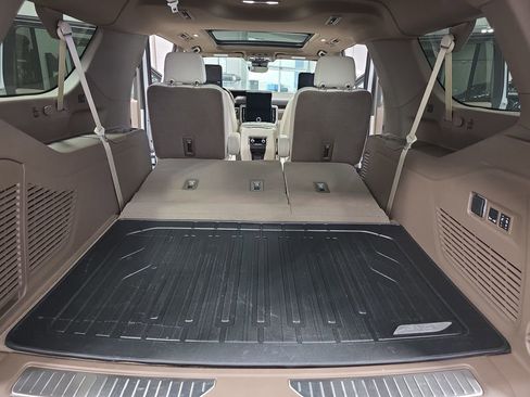 Used 2026 GMC Yukon XL Denali w/ Denali Reserve Package image 14