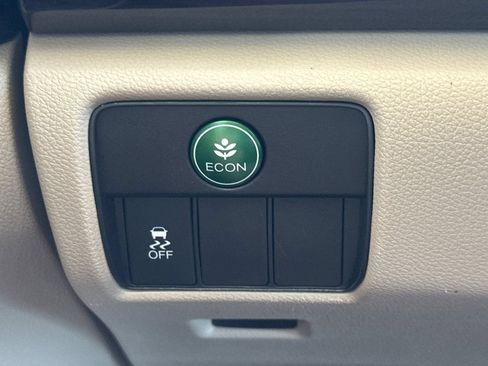 Used 2016 Honda Accord EX-L image 29