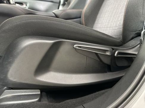 Certified 2024 Honda HR-V Sport image 22