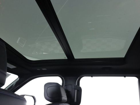 Used 2023 Toyota Tundra Platinum image 32