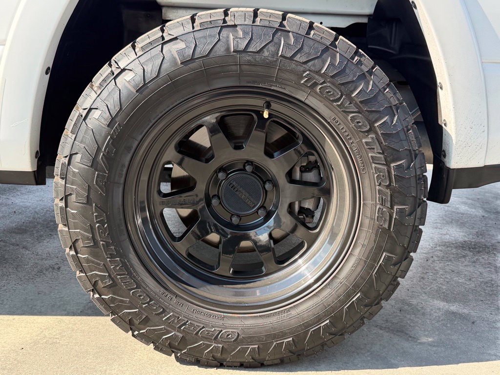 Used 2022 RAM 1500 Laramie RWD image 2