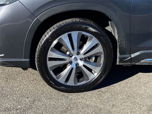 Used 2022 Subaru Ascent Touring image 9
