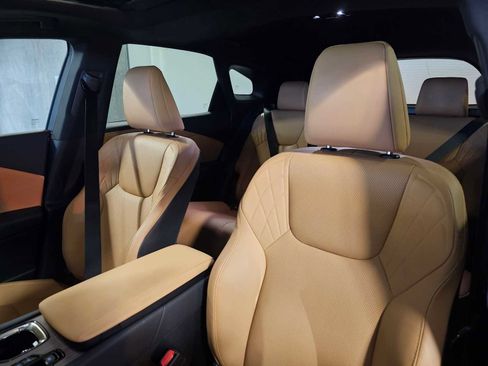 Used 2024 Lexus RX 350 Premium w/ Convenience Package image 28