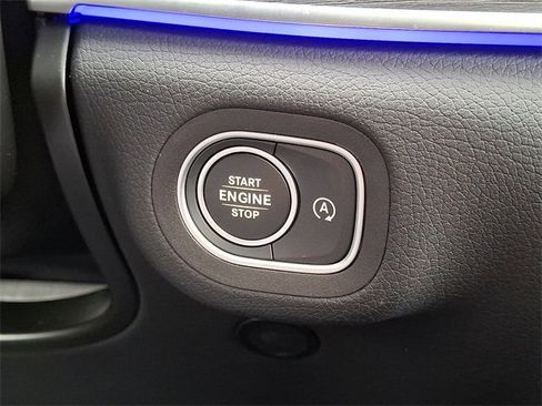 Certified 2025 Mercedes-Benz GLS 450 4MATIC image 26