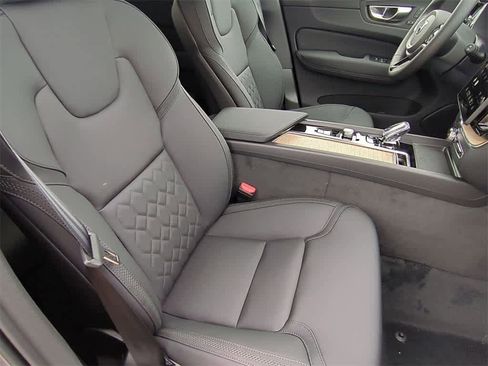 New 2026 Volvo XC60 B5 Plus w/ Protection Package Premier image 22