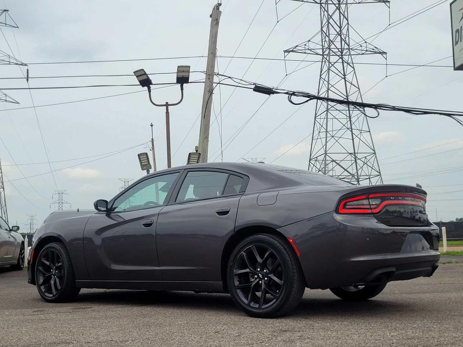Used 2022 Dodge Charger SXT RWD image 12