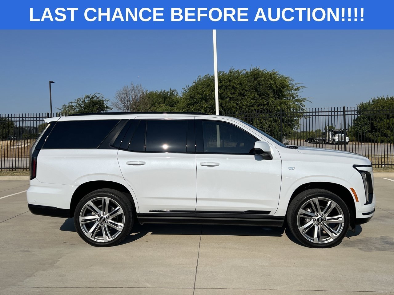 Used 2026 Cadillac Escalade Sport w/ Touring Package AWD/4WD image 3