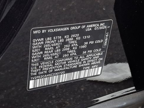 Used 2025 Volkswagen Atlas Cross Sport SEL Premium R-Line AWD/4WD image 29