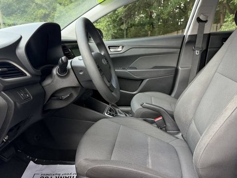 Used 2018 Hyundai Accent SE FWD image 6