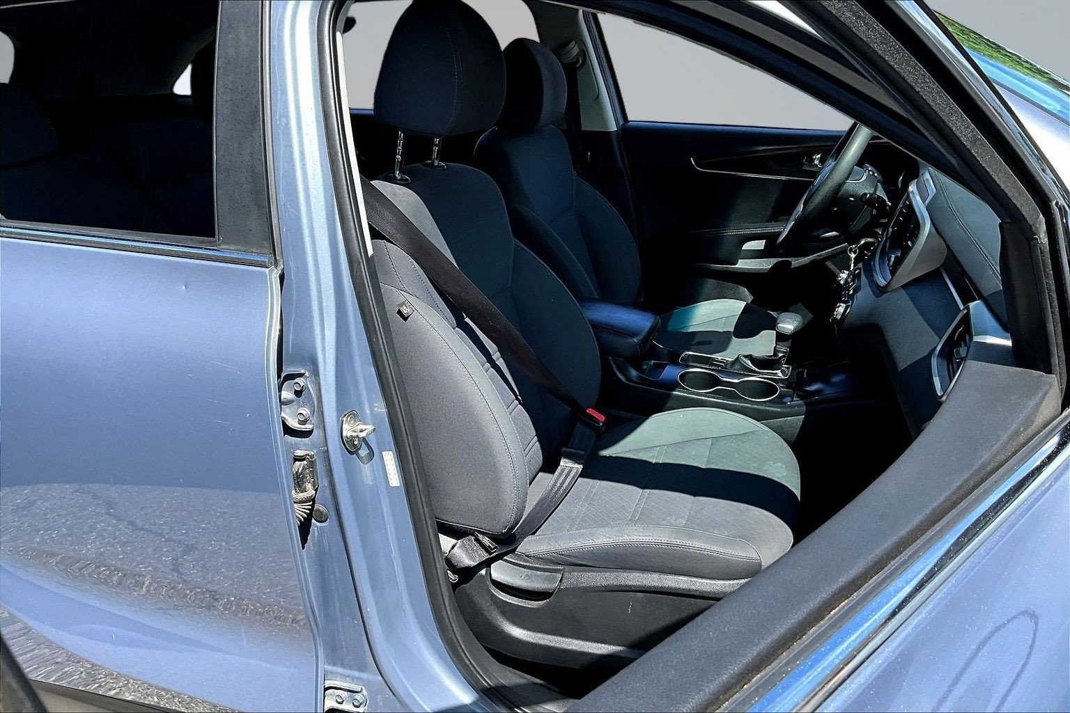 Used 2020 Kia Sorento LX FWD image 27