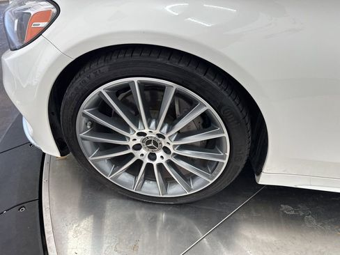 Certified 2018 Mercedes-Benz C 300 Sedan image 27