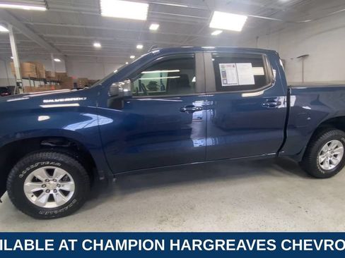 Used 2022 Chevrolet Silverado 1500 LT AWD/4WD image 6