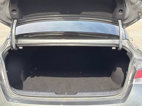Used 2025 Hyundai Elantra Sport FWD image 22