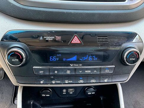 Used 2018 Hyundai Tucson Value FWD image 24