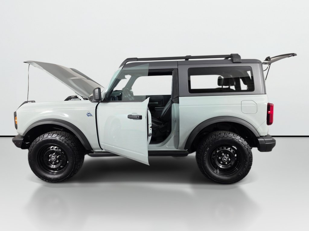 Used 2023 Ford Bronco Black Diamond AWD/4WD image 10