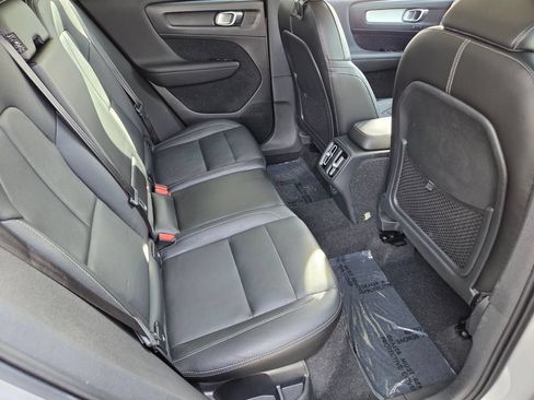 Used 2019 Volvo XC40 T5 Momentum AWD/4WD image 20