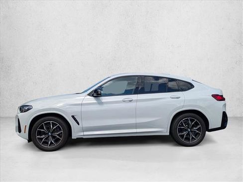Used 2024 BMW X4 M40i AWD/4WD image 9