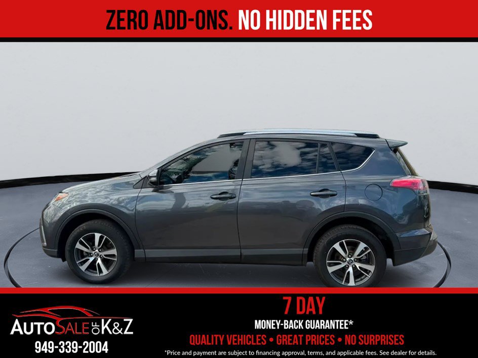 Used 2017 Toyota RAV4 XLE w/ Carpet Mat Package AWD/4WD image 4
