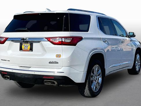 Used 2019 Chevrolet Traverse High Country w/ LPO, Floor Liner Package AWD/4WD image 2