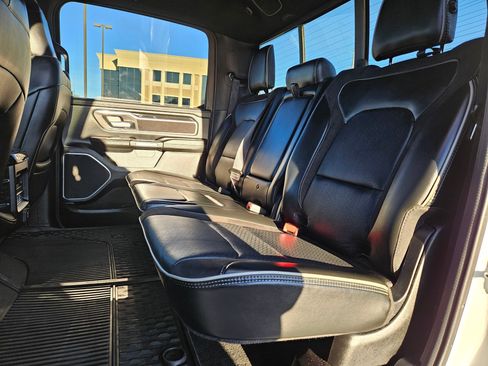 Used 2022 RAM 1500 Laramie AWD/4WD image 29