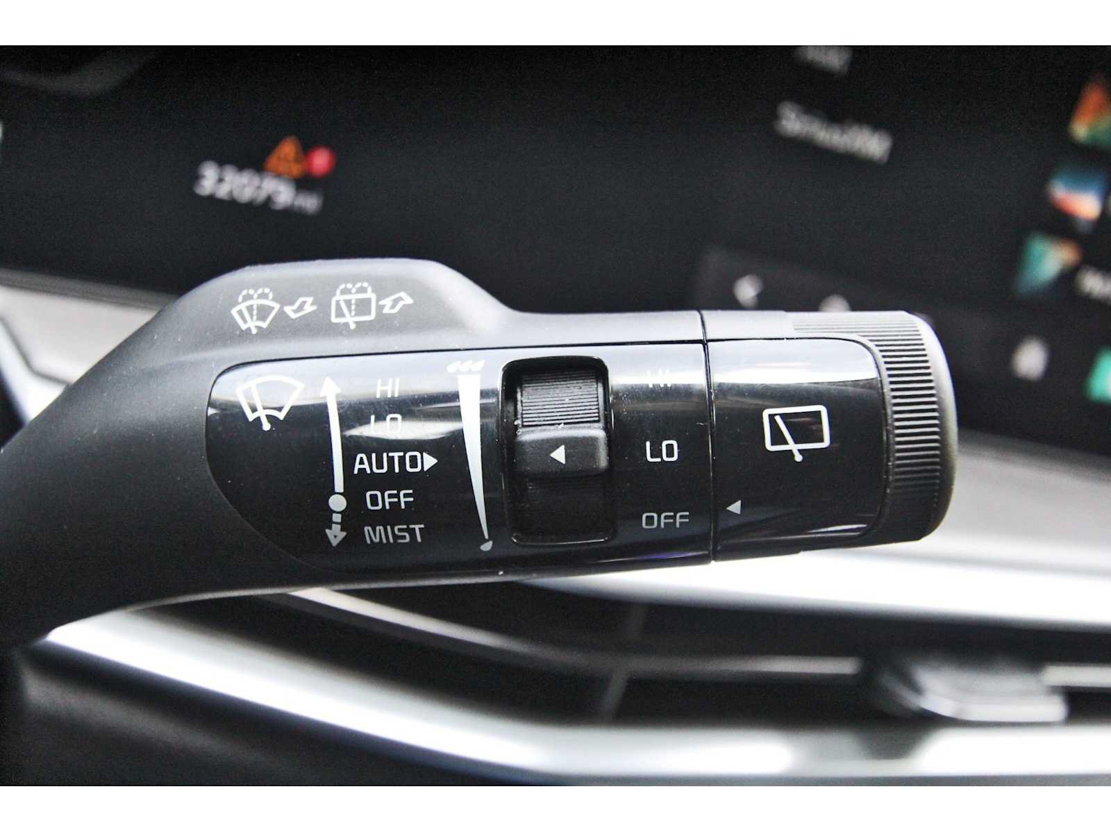 Used 2024 Kia Sorento SX AWD/4WD image 19
