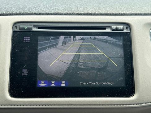 Used 2017 Honda HR-V EX image 18