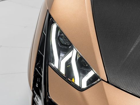 Used 2024 Lamborghini Huracan Tecnica RWD image 43