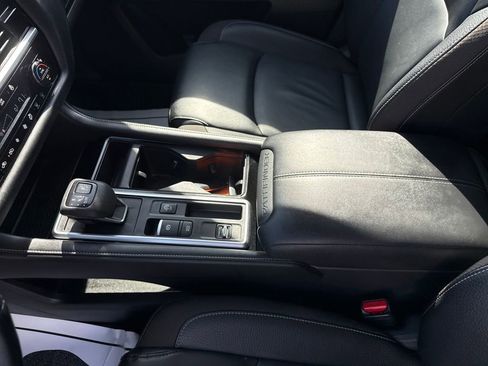 Used 2024 Nissan Pathfinder SL w/ SL Premium Package image 27